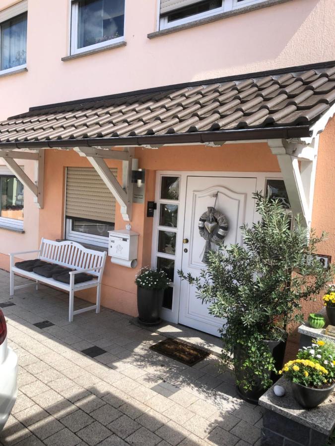 Apartamento Kleine Auszeit Neunkirchen  Exterior foto